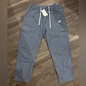 Nike Woven Loose Fit Men’s Cargo Pants Size Large